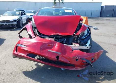 2018 Tesla Model 3 Long Range/Performance z USA, uszkodzony, nr VIN 5YJ3E1EB9JF129923